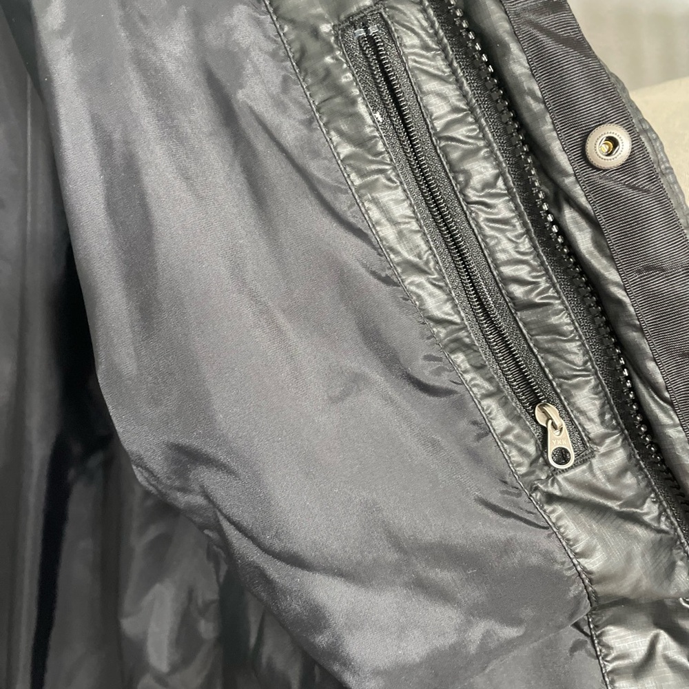 NWOT The North Face Girls Black Puffer Coat XL /18 - Picture 6 of 13
